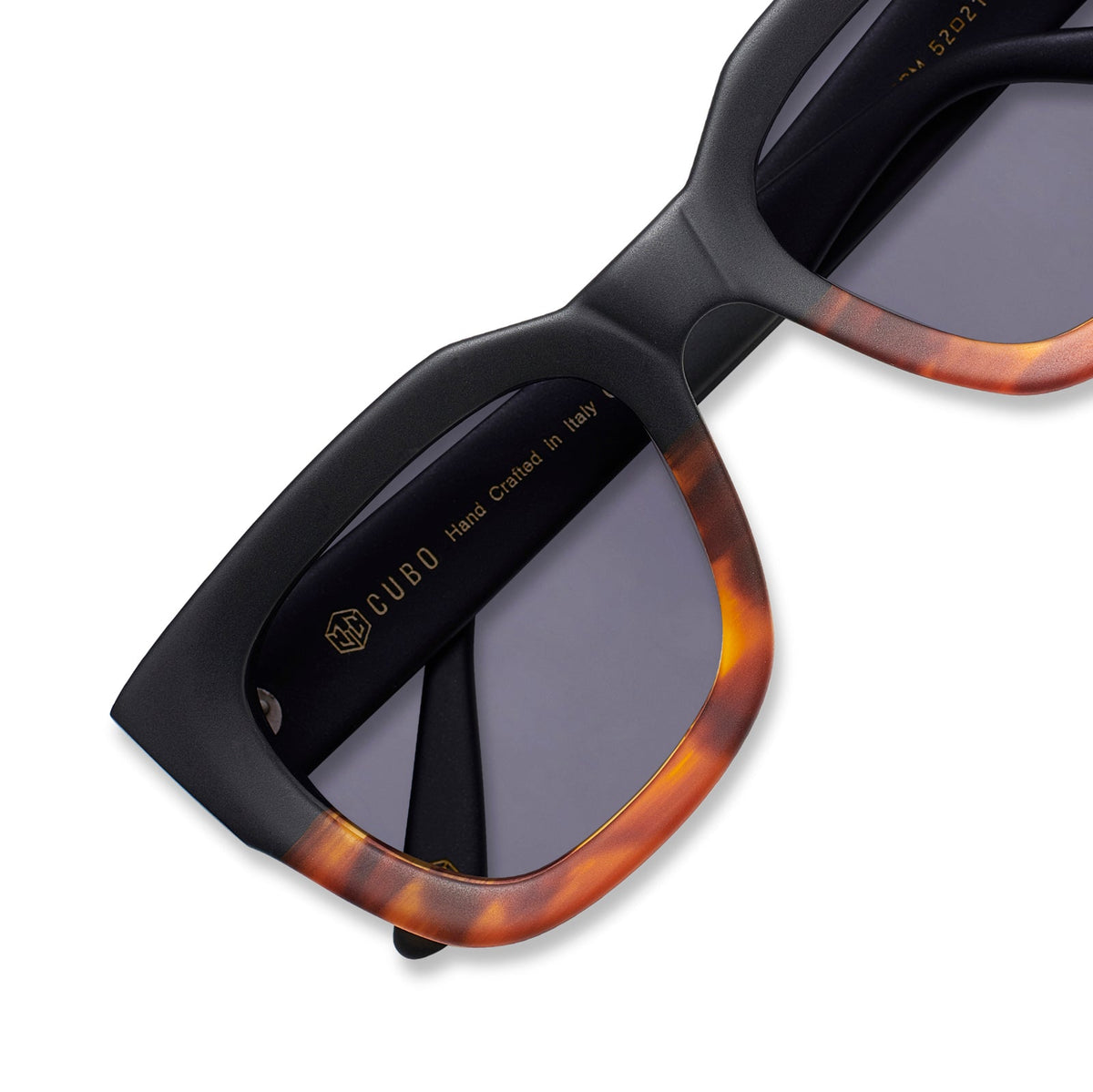 Dee Sun - Cubo Eyewear